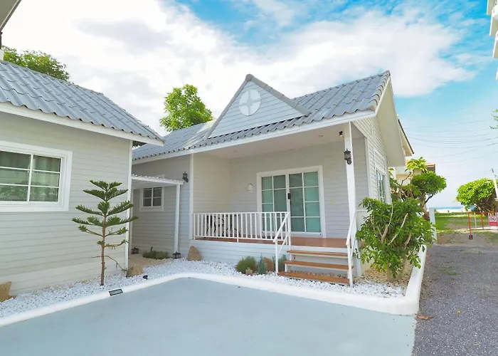 Baan Casita With Private Seaside Cottage